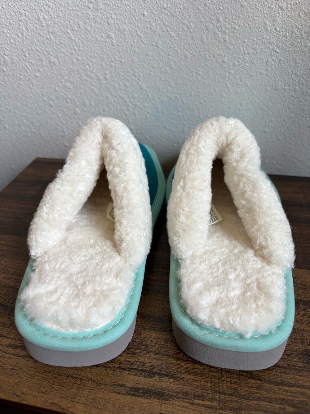 Ariat Women's Jackie Square Toe Slippers - Picture 4 of 8